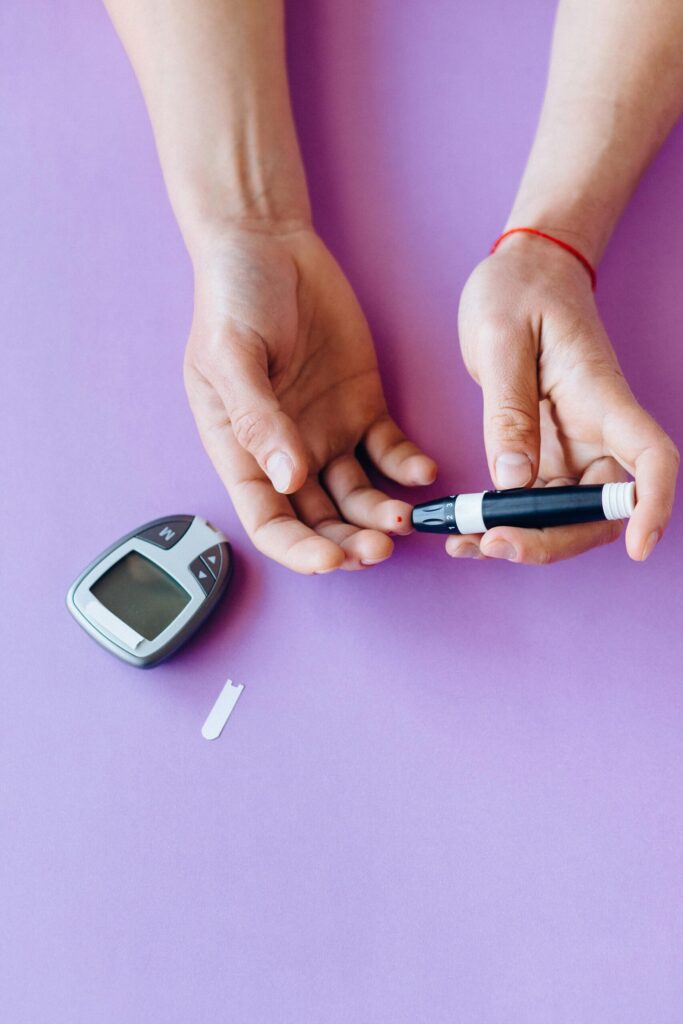 SonderBeaut glucose monitoring with fingerprint prick