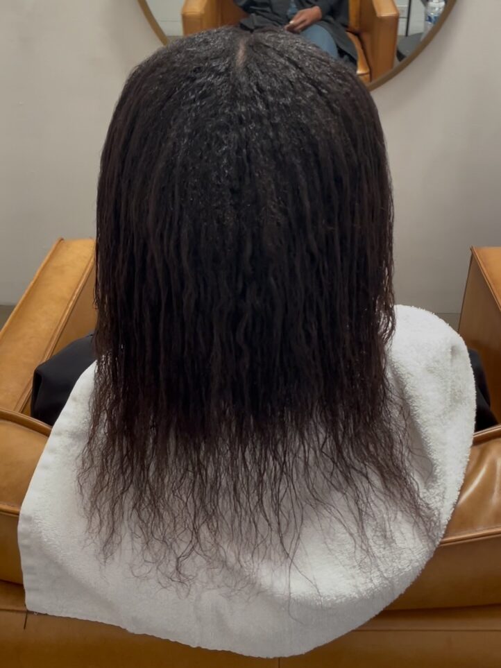 SonderBeaut Hair length shown in a hair salon, thin hair at the ends